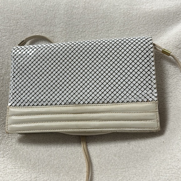 Whiting & Davis Off White Cream  Alumesh Metal Mesh Crossbody bag Great shape! - Picture 3 of 9